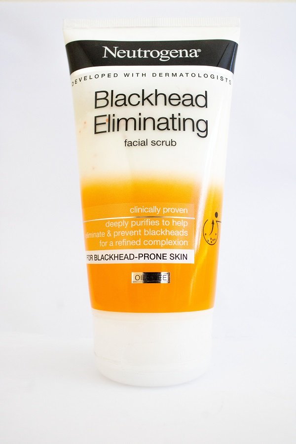 Neutrogena Visibly Clear Blackhead Scrub 150ml
