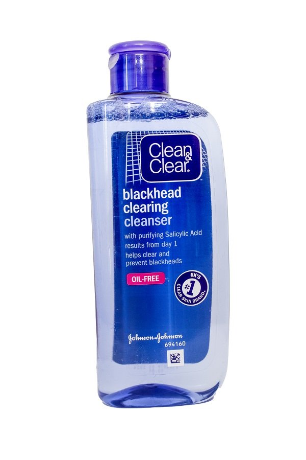 Clean & Clear BlackHead Cleanser 200ML